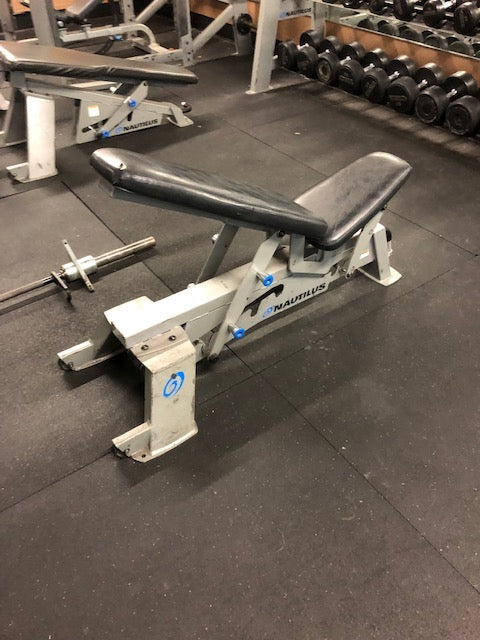 Used Nautilus F3 adjustable bench, incline position